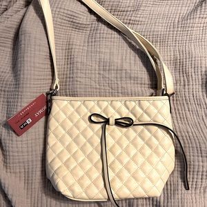 Cream/beige bow purse - Adorable! Somay 12” X 10” with adjustable shoulder strap